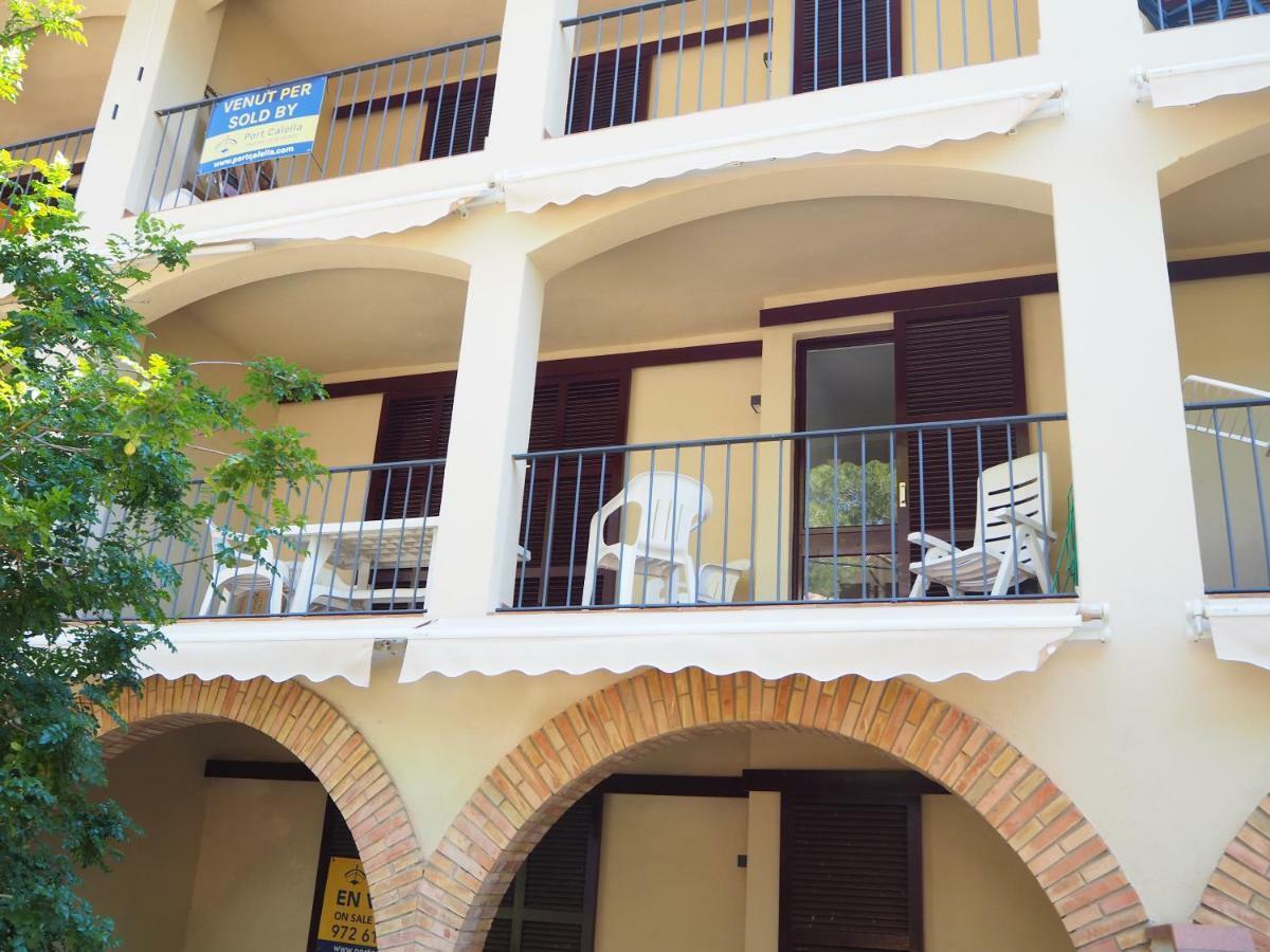 Apartamento Reformado A 2 Minutos De La Playa En Calella! كاليلا دو بالافروجيل المظهر الخارجي الصورة