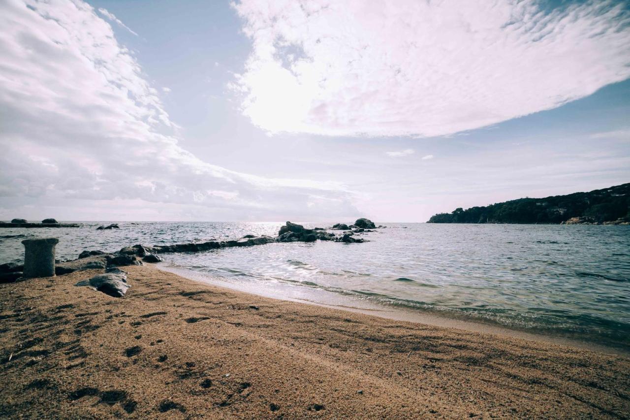 Apartamento Reformado A 2 Minutos De La Playa En Calella! كاليلا دو بالافروجيل المظهر الخارجي الصورة